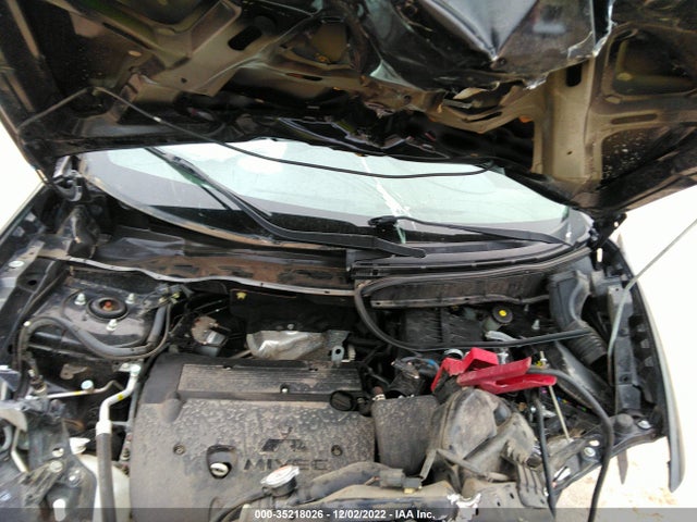 JA4AR3AWXJU002373 Mitsubishi Outlander Sport Se 2.4