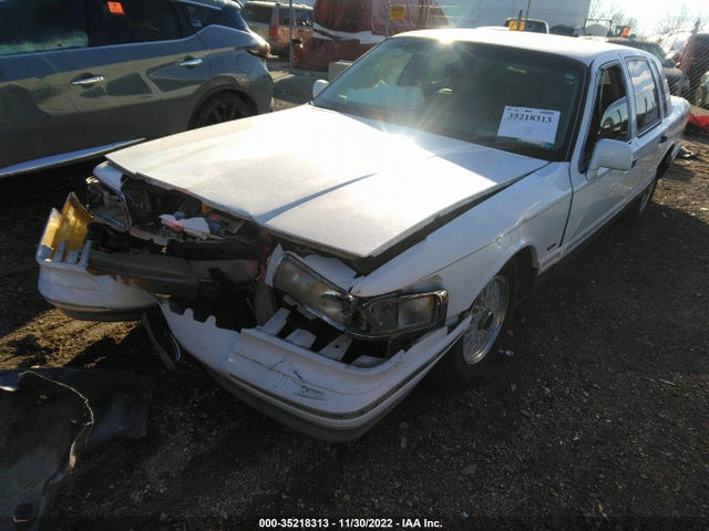 1996 LINCOLN TOWN CAR SGN/DMND ANV/CYPRESS/JN VIN: 1LNLM82W7TY668221