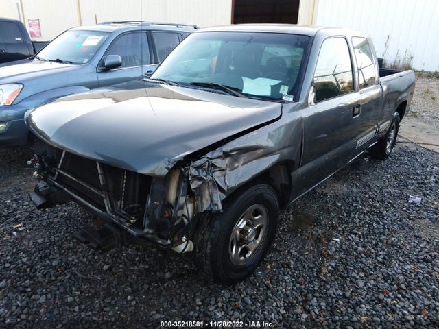 Chevrolet SILVERADO 1500 2002 2GCEC19V321269425 Image 2