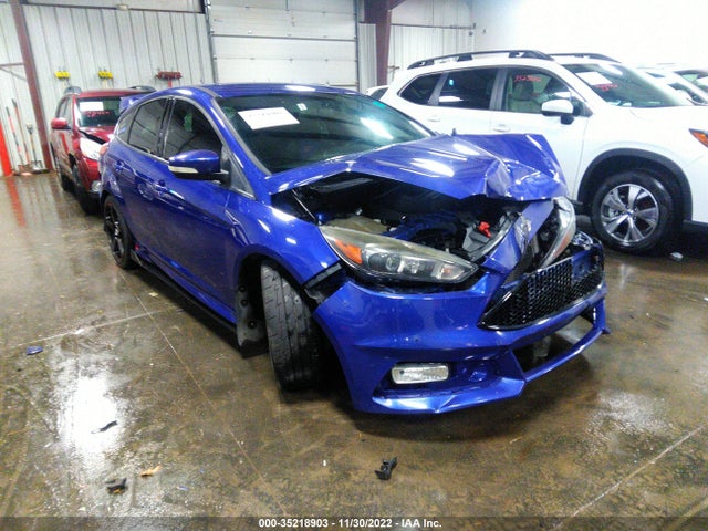 2015 Ford Focus, VIN: 1FADP3L95FL295652