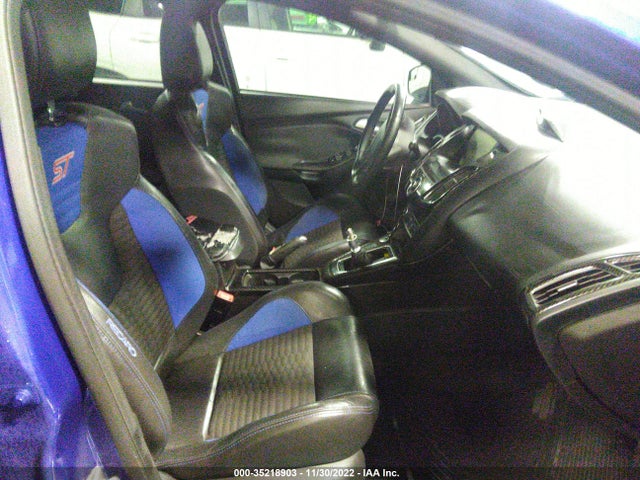 2015 Ford Focus, VIN: 1FADP3L95FL295652