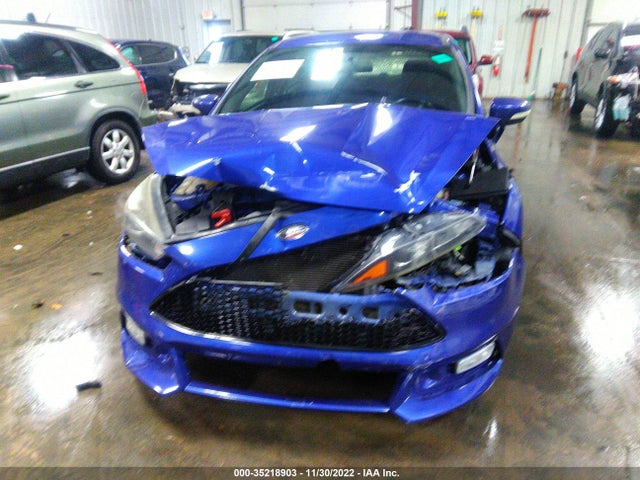 2015 Ford Focus, VIN: 1FADP3L95FL295652