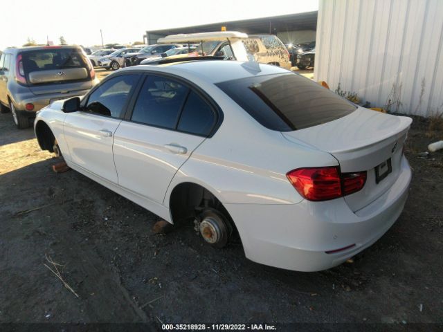 WBA3C1C58FK118857 BMW 3 Series 328i