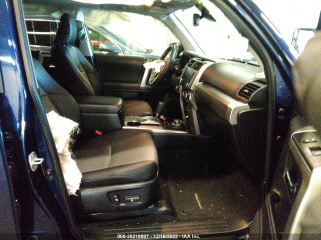 Toyota 4RUNNER SR5 2020 JTEBU5JR4L5795855 Image 7