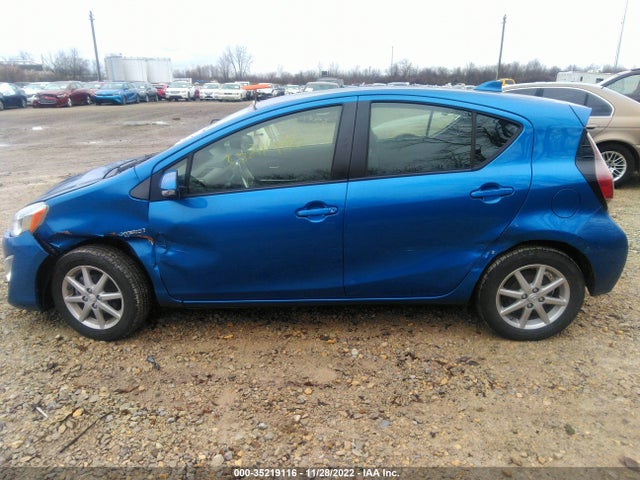 2015 Toyota Prius, VIN: JTDKDTB36F1581741