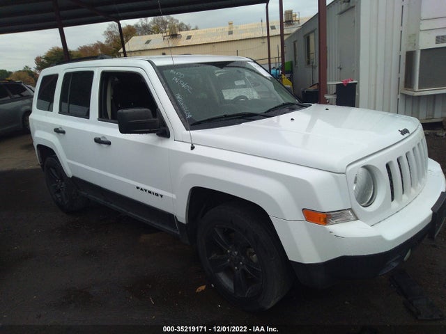 2015 1C4NJPBAXFD209247 main image