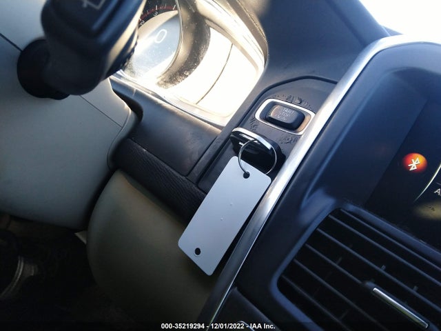 2015 Volvo XC60, VIN: YV440MDK5F2737290