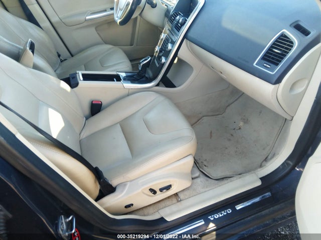 2015 Volvo XC60, VIN: YV440MDK5F2737290