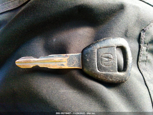 Acura RL 2002 JH4KA96592C004593 Image 3