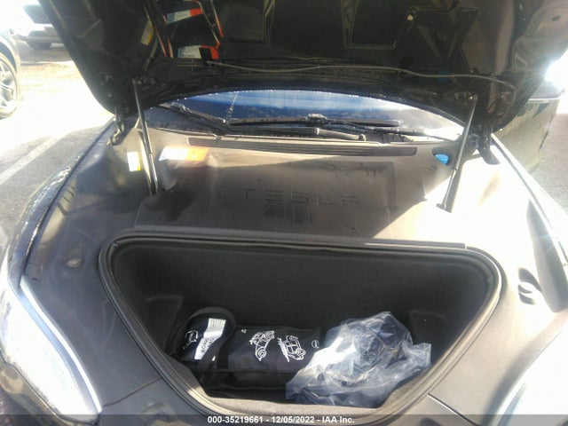 2016 Tesla Model S, VIN: 5YJSA1E14GF143056