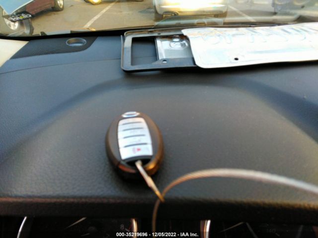JN8AT2MTXKW256288 Nissan ROGUE SV