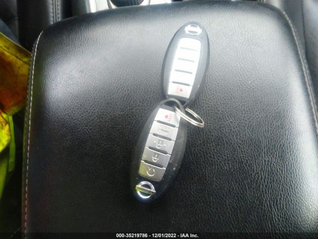 5N1DR2CM5LC595797 Nissan Pathfinder Sl