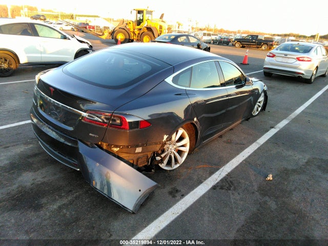 2016 Tesla Model S, VIN: 5YJSA1E28GF129590