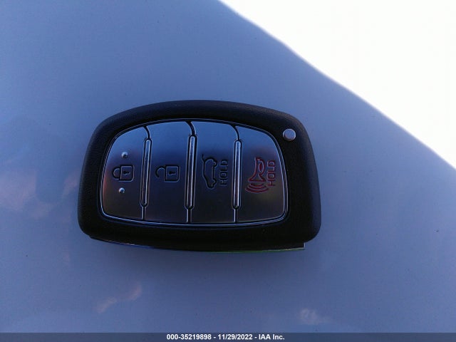 2018 Hyundai Ioniq, VIN: KMHC75LC1JU061326