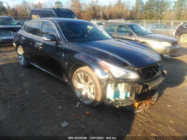 2017 Infiniti Q70, VIN: JN1BY1PRXHM210575