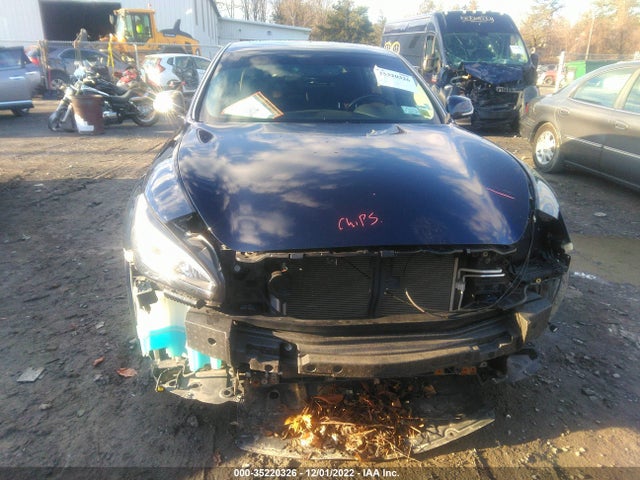 2017 Infiniti Q70, VIN: JN1BY1PRXHM210575