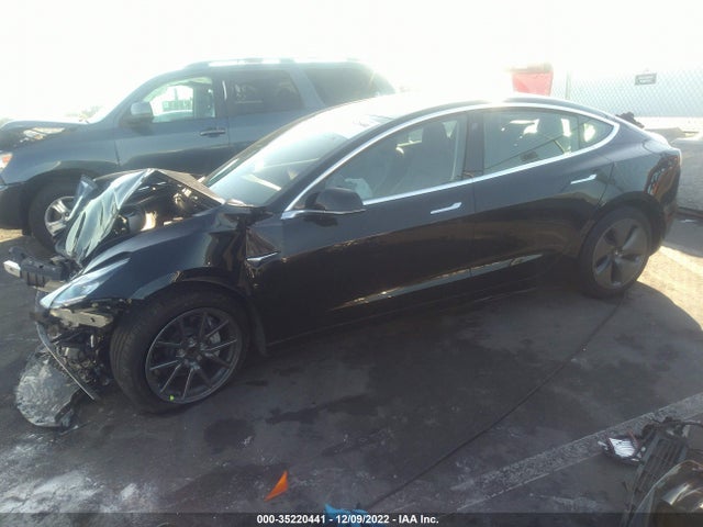 Tesla Model 3 Range 2019 5YJ3E1EA3KF410155 Image 2