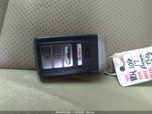 Acura TLX 2017 19UUB1F51HA000245 Image 11