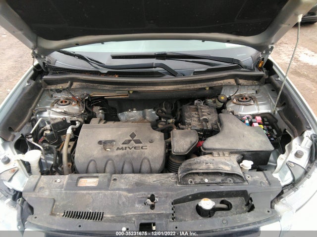 JA4AZ3A35JJ006256 Mitsubishi Outlander