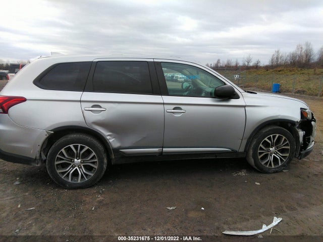 JA4AZ3A35JJ006256 Mitsubishi Outlander