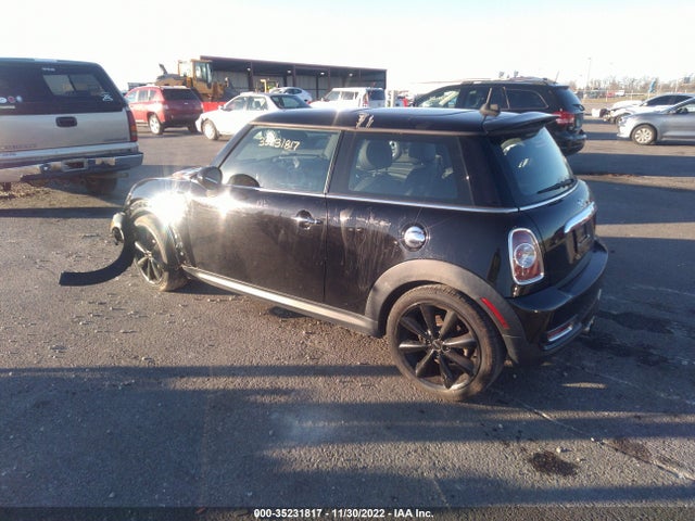 2013 MINI HARDTOP WMWSV3C56DT394589 Photo 2