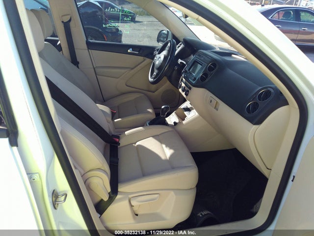 2016 VOLKSWAGEN TIGUAN S VIN: WVGAV7AX0GW509387