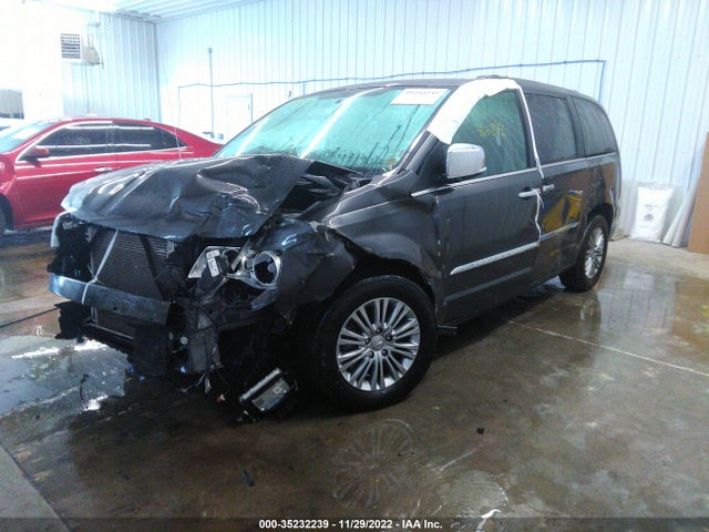 Chrysler Town & Country 2015 2C4RC1CG3FR507020 Image 2