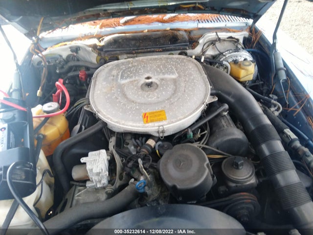 1987 MERCEDES-BENZ 560 SL VIN: WDBBA48D7HA075027