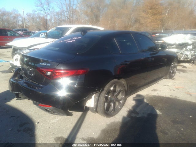 ZARFAECN8J7572105 Alfa Romeo Giulia Ti Sport