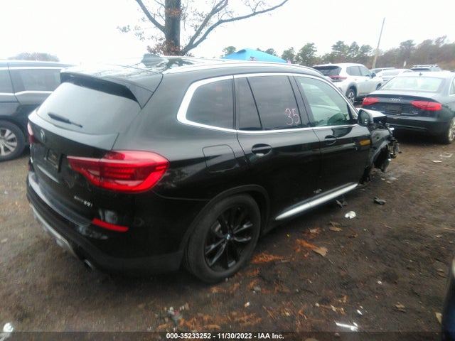 2018 BMW X3, VIN: 5UXTR9C53JLD67636