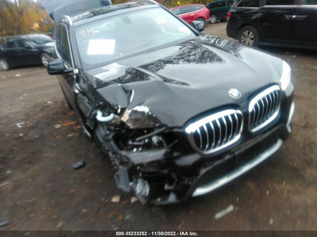 2018 BMW X3, VIN: 5UXTR9C53JLD67636