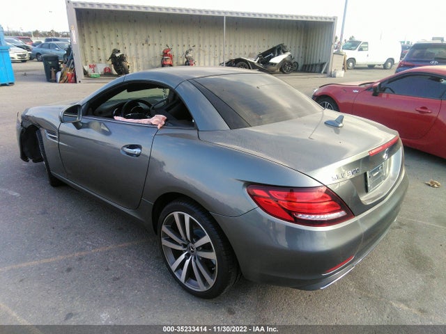 2018 Mercedes-Benz SLC-Class, VIN: WDDPK3JA4JF151848