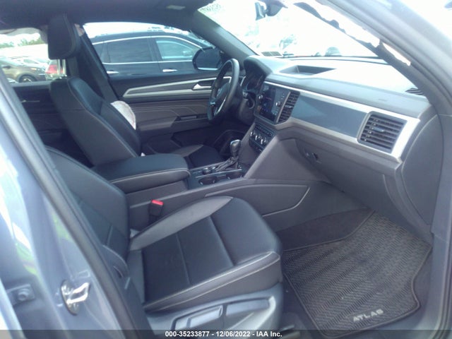2021 Volkswagen Atlas, VIN: 1V2RE2CA3MC212483