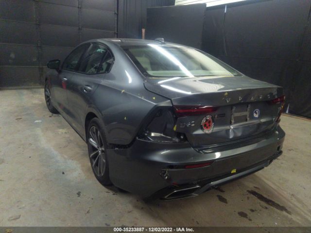 2021 VOLVO S60 7JR102FZ2MG108740 Photo 2