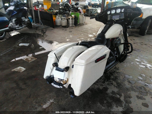 2014 HARLEY-DAVIDSON FLHTP POLICE ELECTRA GLIDE VIN: 1HD1FMM14EB636881