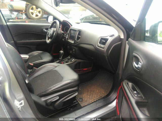 2018 Jeep Compass, VIN: 3C4NJDDB9JT187507