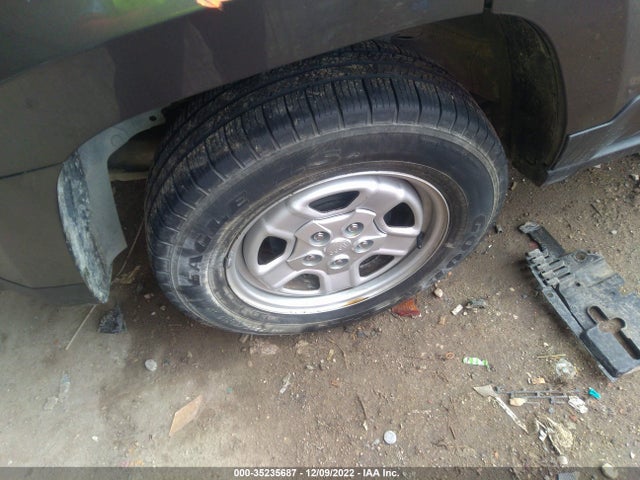 1C4NJPBA2GD575219 Jeep Patriot Sport