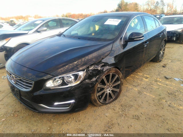 2017 Volvo S60, VIN: LYV402HK3HB132784