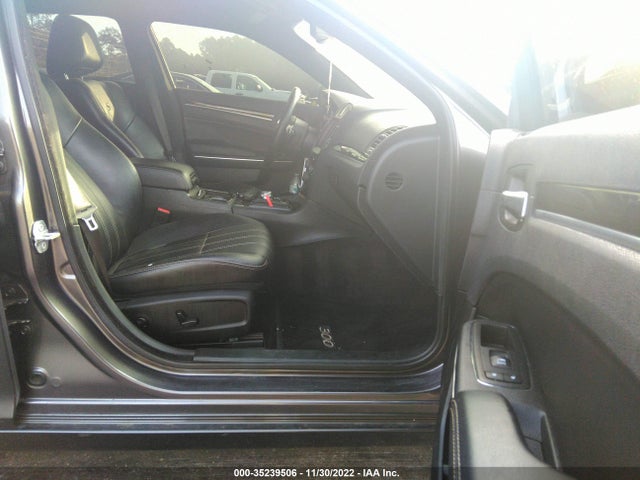 2017 Chrysler 300, VIN: 2C3CCABG3HH526736