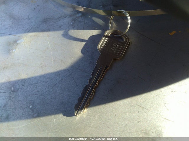 Cadillac CTS 2003 1G6DM57N930111531 Image 3