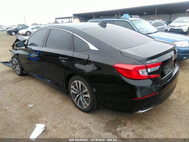 2018 Honda Accord, VIN: 1HGCV3F15JA008950
