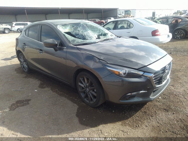 2018 Mazda 3, VIN: 3MZBN1M31JM263971