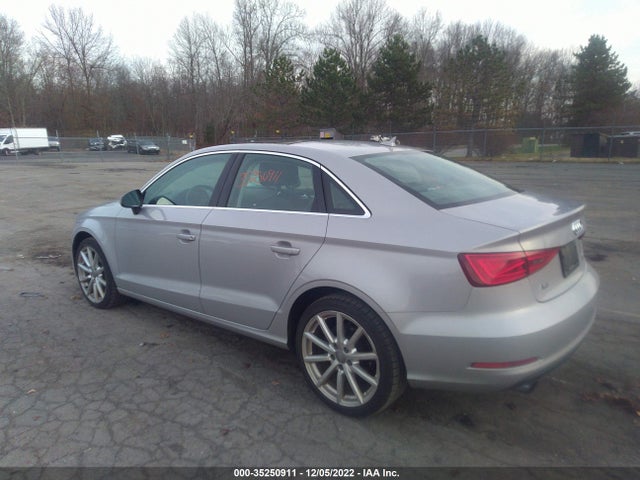 Audi A3 2.0t Premium Plus 2015 WAUEFGFF9F1120825 Image 3