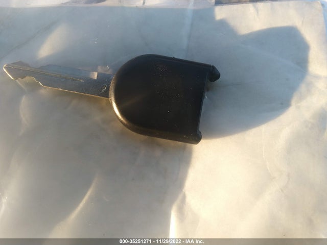 2009 FORD FOCUS SEL VIN: 1FAHP37N09W196121