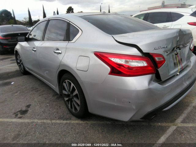 1N4AL3AP0HC137870 Nissan ALTIMA 2.5