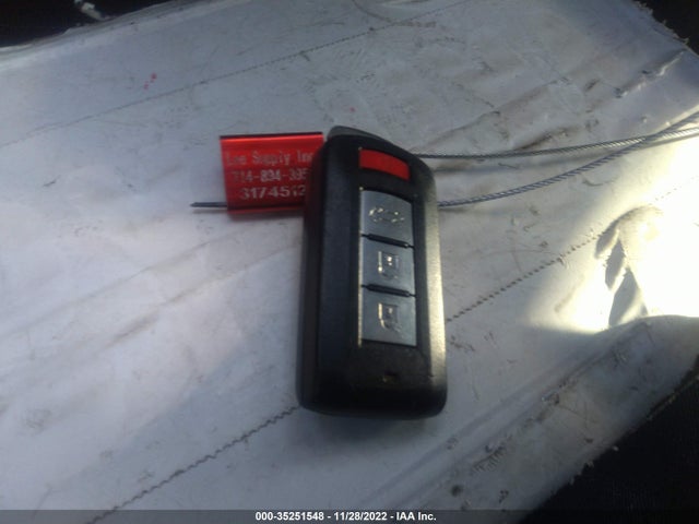 JA4AD3A32EZ015020 Mitsubishi Outlander Se