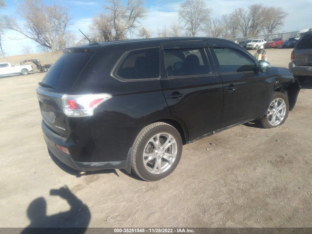 JA4AD3A32EZ015020 Mitsubishi Outlander Se