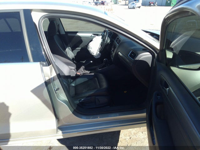 2014 VOLKSWAGEN JETTA SEDAN SEL VIN: 3VWL07AJ8EM304580