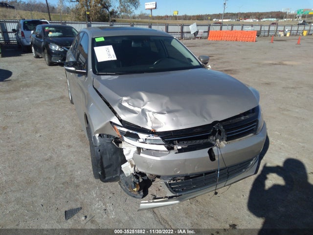 2014 VOLKSWAGEN JETTA SEDAN SEL VIN: 3VWL07AJ8EM304580