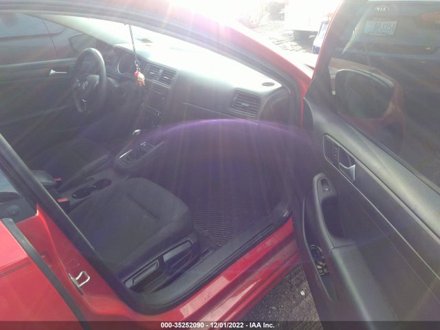 3VW2K7AJ8FM414875 Volkswagen Jetta Sedan 2.0l S W/technology